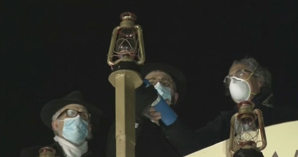 6th Night Of Chanukah NYC Doctor Honored For Work In COVID Pandemic