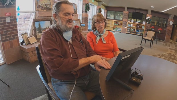 IPADS FOR SENIORS 5PKG.transfer_frame_185 