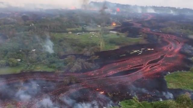 cbsn-fusion-hawaiis-kilauea-volcano-erupts-thumbnail-613467-640x360.jpg 