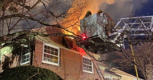 Firefighter Injured Battling Blaze In Silver Spring - CBS Baltimore