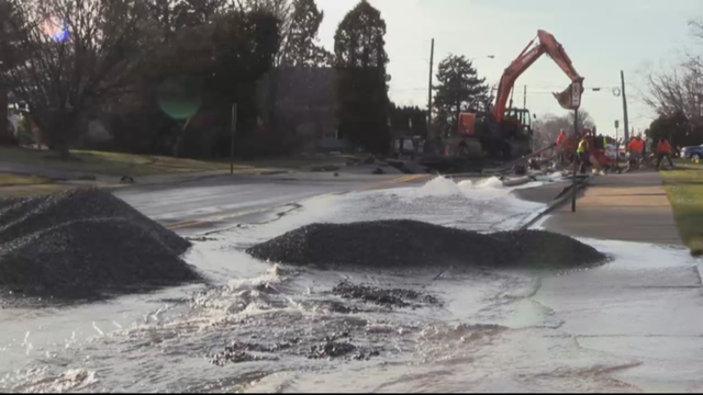 18VO_ALLENTOWN-WATER-MAIN-BREAK_frame_61.png 