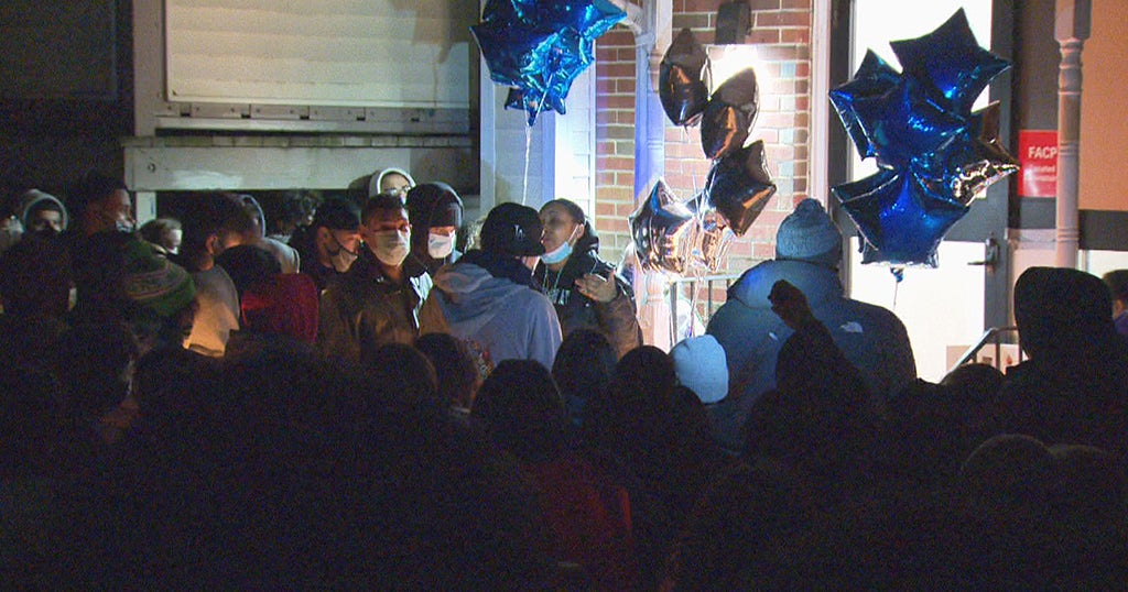 Vigil Held For 18-Year-Old Shot, Killed In Malden - CBS Boston