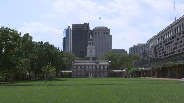 16VO_INDEPENDENCE-MALL-LANDMARKS-REOPENING_frame_217.png 