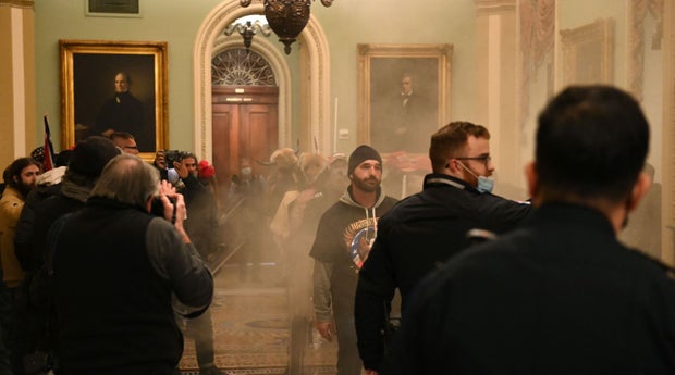 magas storm capitol in Washington 1 - insurrection 