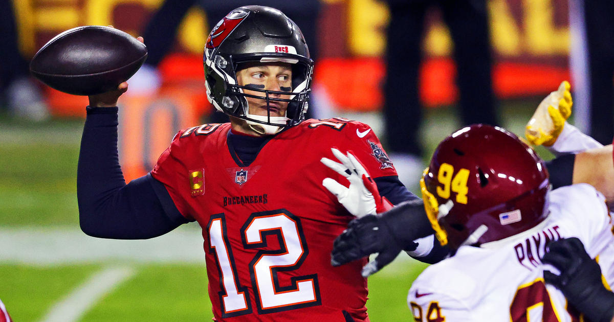 Without Tom Brady, Tampa Bay tries to stay playoff course