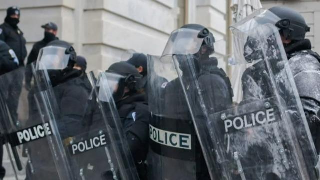 cbsn-fusion-kim-bellware-washpost-article-police-departments-investigating-their-own-officers-after-capitol-attack-thumbnail-624948-640x360.jpg 