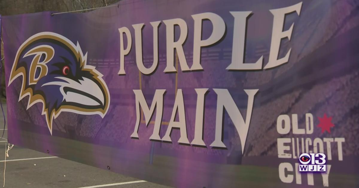 Ravens Fans Paint Old Ellicott City Purple At Pep Rally Ahead Of Bout With  Bills - CBS Baltimore