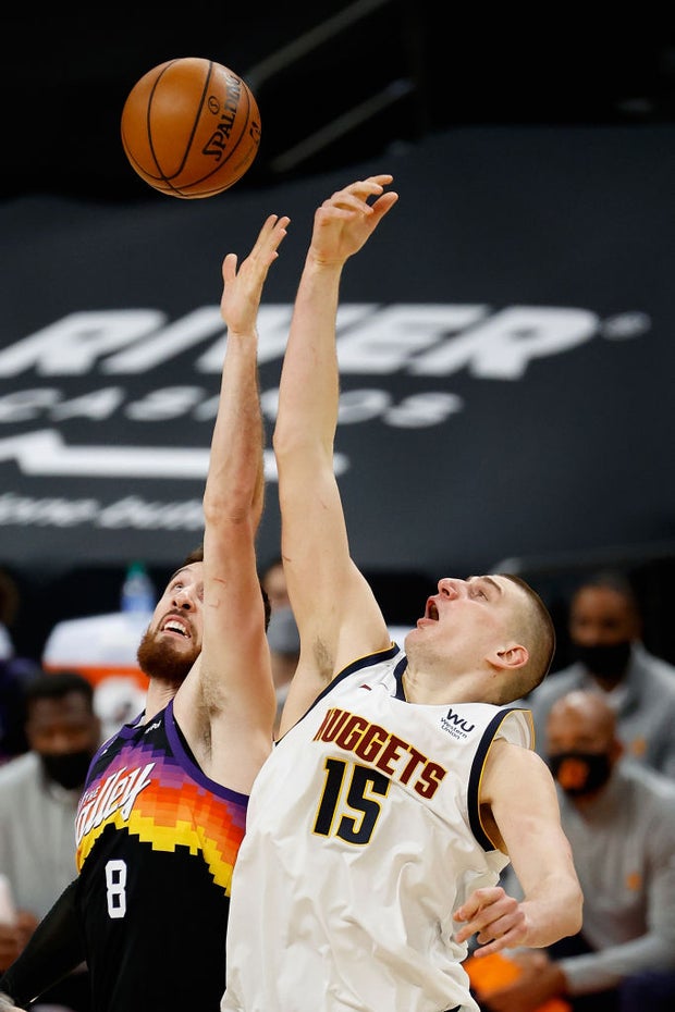 Denver Nuggets v Phoenix Suns 
