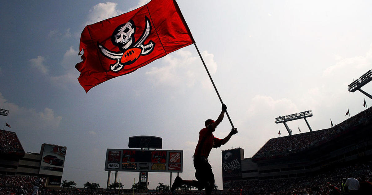 Buccaneers make history as first team to win Super Bowl at home stadium