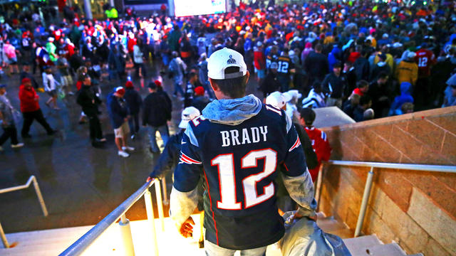 Foxboro still faithful as Patriots fans root for Tom Brady