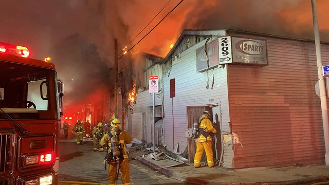 cypress-park-auto-parts-storage-fire.jpg 