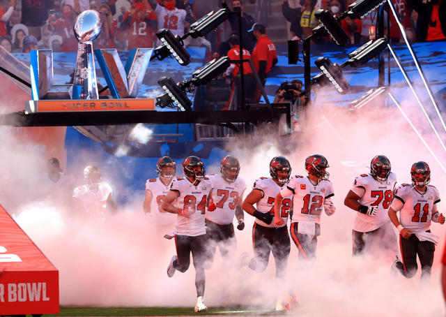 Tampa, United States. 07th Feb, 2021. Tampa Bay Buccaneers Mike Evans (13)  rushes in the second quarter of Super Bowl LV against the Kansas City  Chiefs at Raymond James Stadium in Tampa