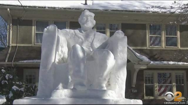 snow-sculpture-lincoln-cranford-new-jersey-rincon-e1612827644940.jpg 