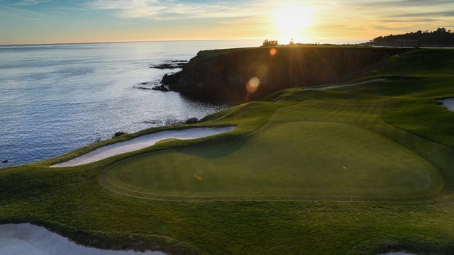 pebble-beach-8th-hole-1-1.jpg 