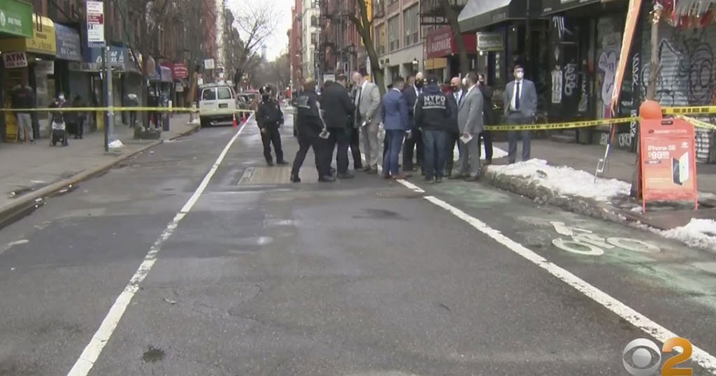 75-Year-Old Woman Grazed By Bullet On Lower East Side - CBS New York
