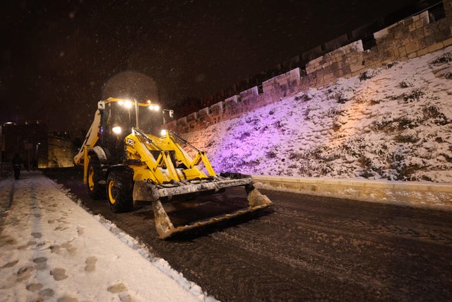 ISRAEL-WEATHER-SNOW 