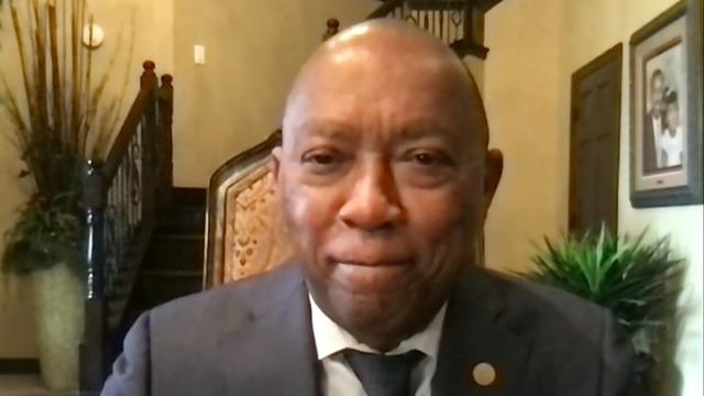 cbsn-fusion-houston-mayor-says-texas-should-pay-for-residents-exorbitant-energy-bills-thumbnail-650744-640x360.jpg 