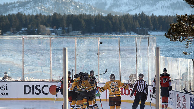 bruins-celebrate.jpg 