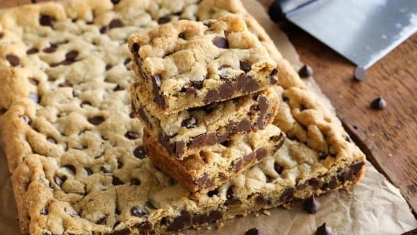 chocolate-chip-bars.jpg 