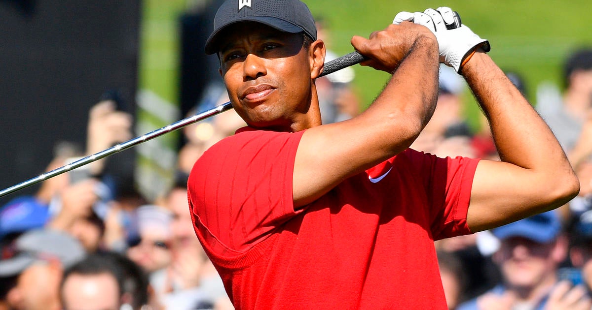 Tiger Woods' golf clubs up for auction - CBS Los Angeles