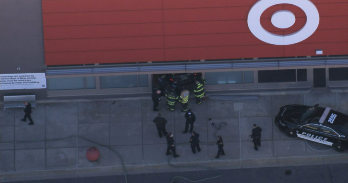 3 Injured After 76YearOld Man Crashes Car Through Front Of Cherry