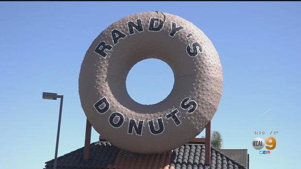 Randy's Donuts Costa Mesa 
