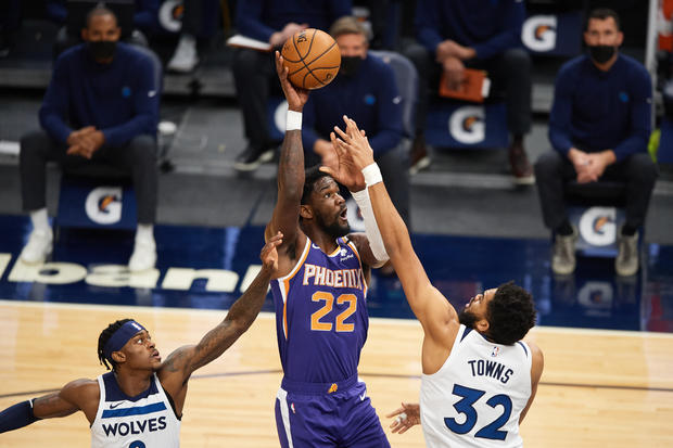 Phoenix Suns v Minnesota Timberwolves 