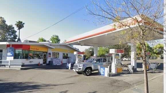 petaluma-gas-station.jpg 