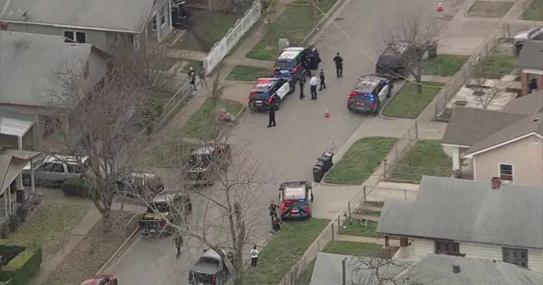 1 Dead, 2 Hospitalized After Shooting In Fort Worth Neighborhood - CBS ...