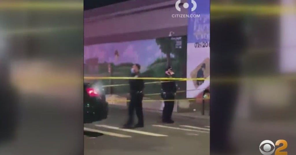 Woman Fatally Shot In Queens, Police Searching For Shooter - CBS New York