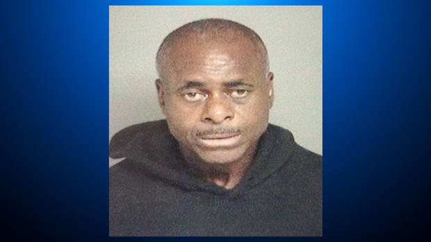 Elbert Britton Oakland assault and robbery suspect 