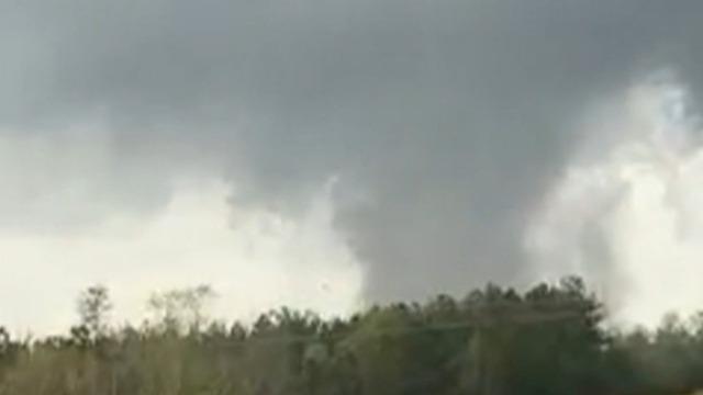 cbsn-fusion-dangerous-tornado-outbreak-threatening-several-states-thumbnail-671245-640x360.jpg 