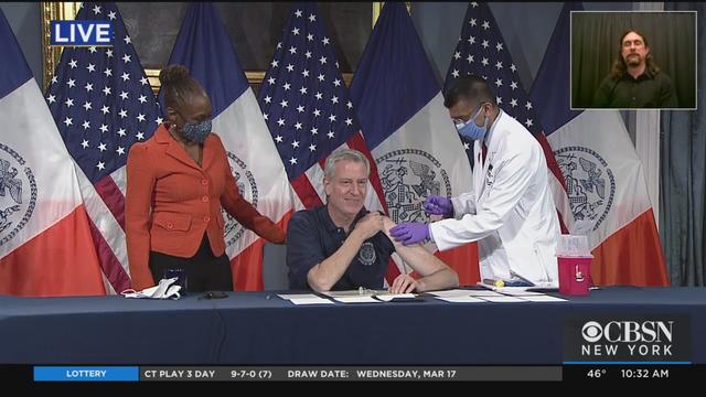 de-blasio-covid-vaccine.jpg 