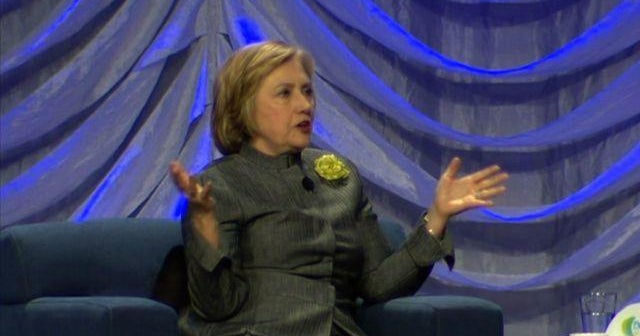 Hillary Clinton talks “dysfunctional” U.S. political system - CBS News