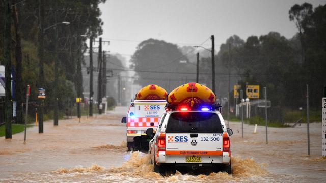 TOPSHOT-AUSTRALIA-WEATHER-FLOOD 