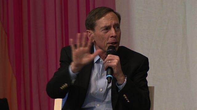 petraeus-248528-640x360.jpg 