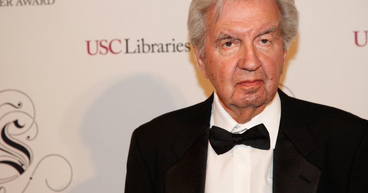 Texas Native, Pulitzer Prize-Winning Author Larry McMurtry Dies At 84 ...