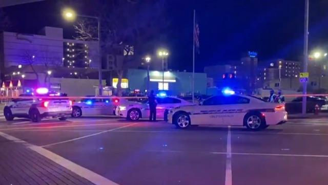 cbsn-fusion-two-dead-eight-injured-in-virginia-beach-shooting-incidents-thumbnail-678725-640x360.jpg 