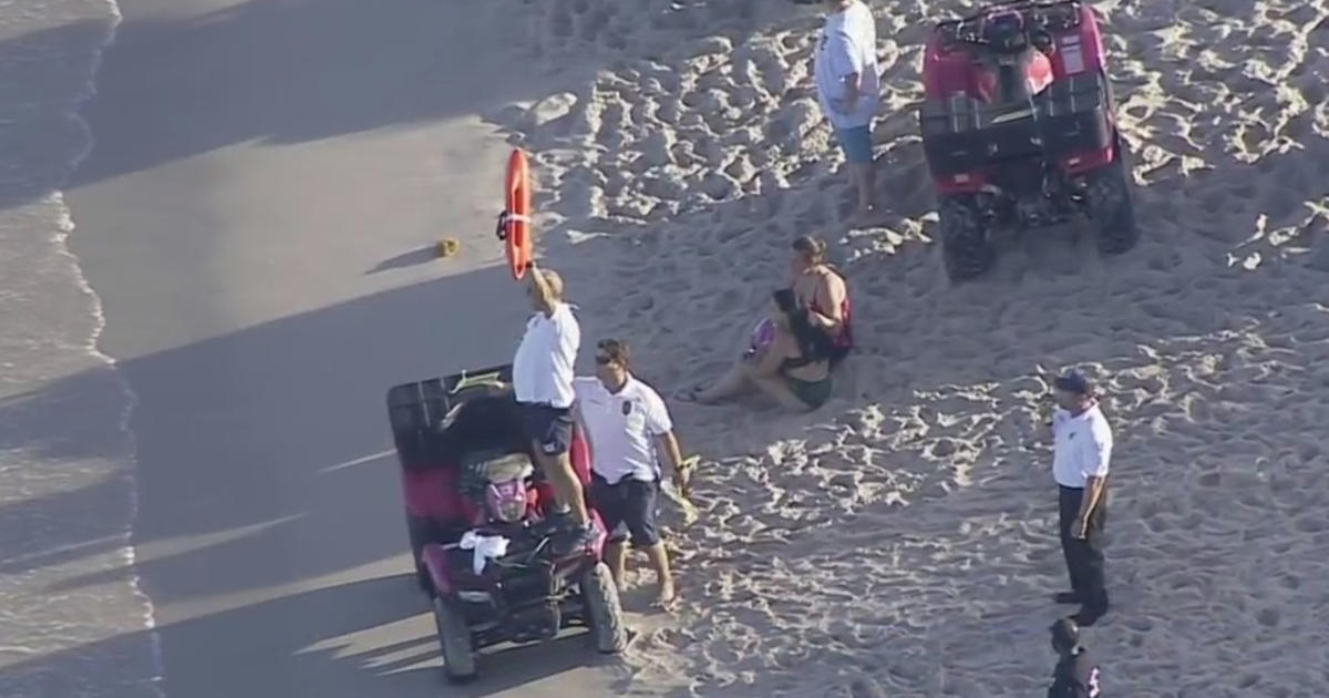 Good Samaritan Died Trying To Rescue 2 People Off Miami Beach - Cbs Miami