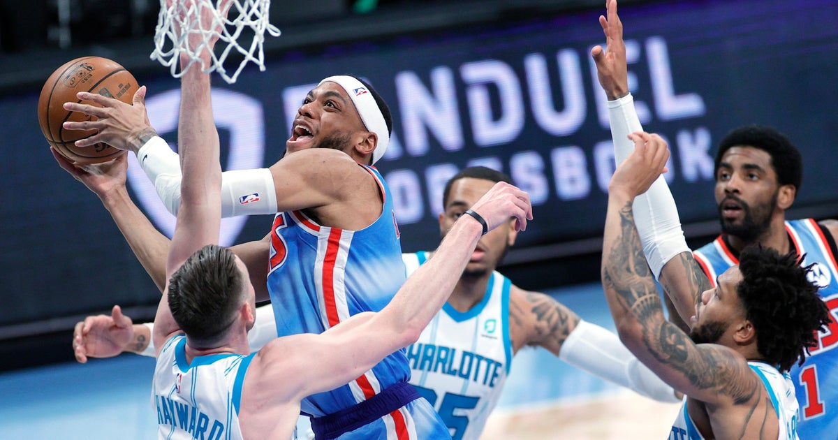 Nets Get Strong Debut From Aldridge, Rout CBS New York