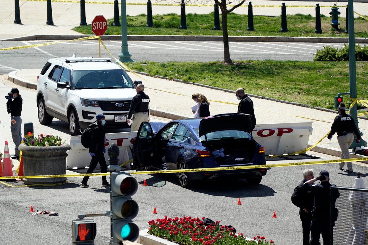 1 officer killed, 1 injured in car ramming attack at street barricade ...