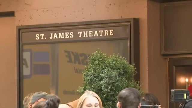 St.-James-Theater.jpg 