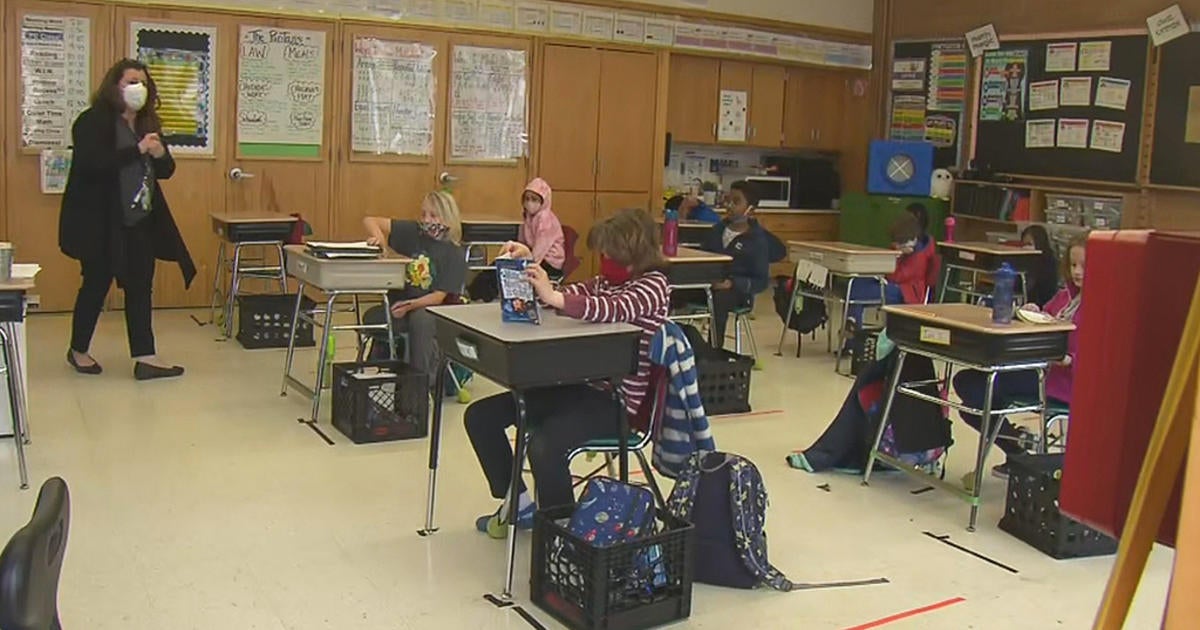 Massachusetts Elementary Students Return To Classroom After Year Of ...