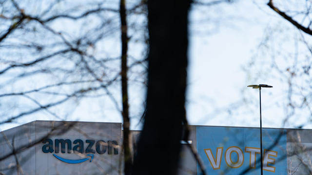 Union Push At Amazon Warehouse In Alabama Reaches Final Day Of Vote 