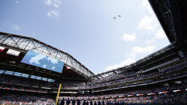 Toronto Blue Jays v Texas Rangers 