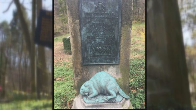 missing-beaver-statue.jpg 
