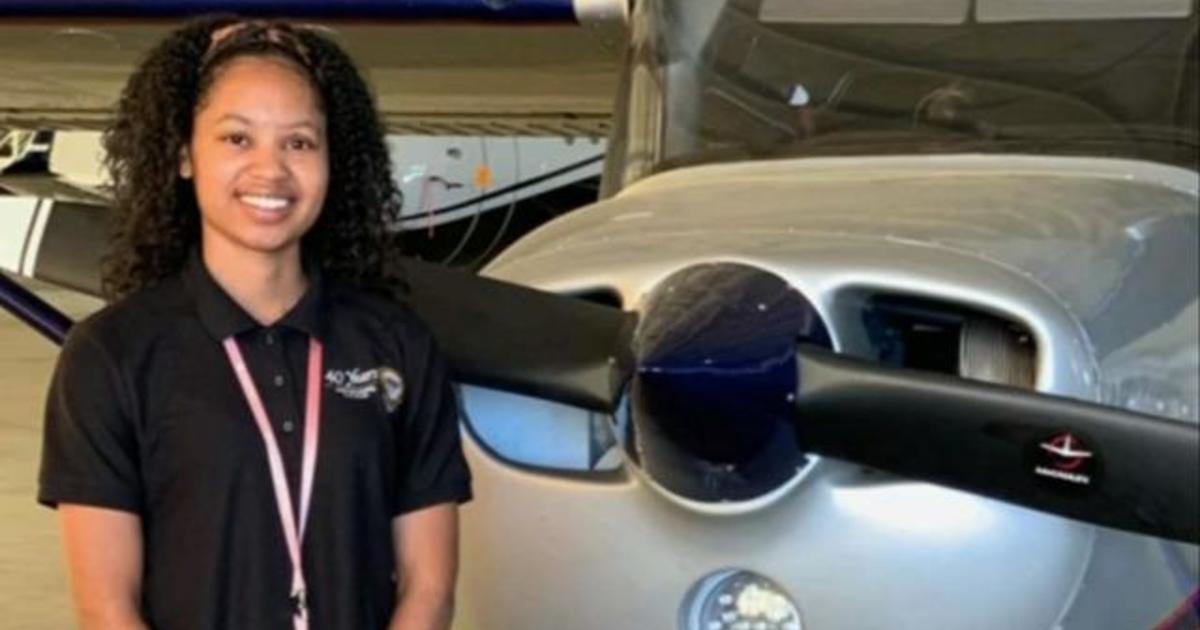 United Airlines' new flight school is training women of color to become  pilots : NPR