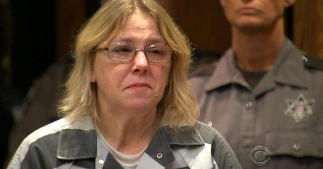 Prison worker who helped inmates escape is sentenced - CBS News