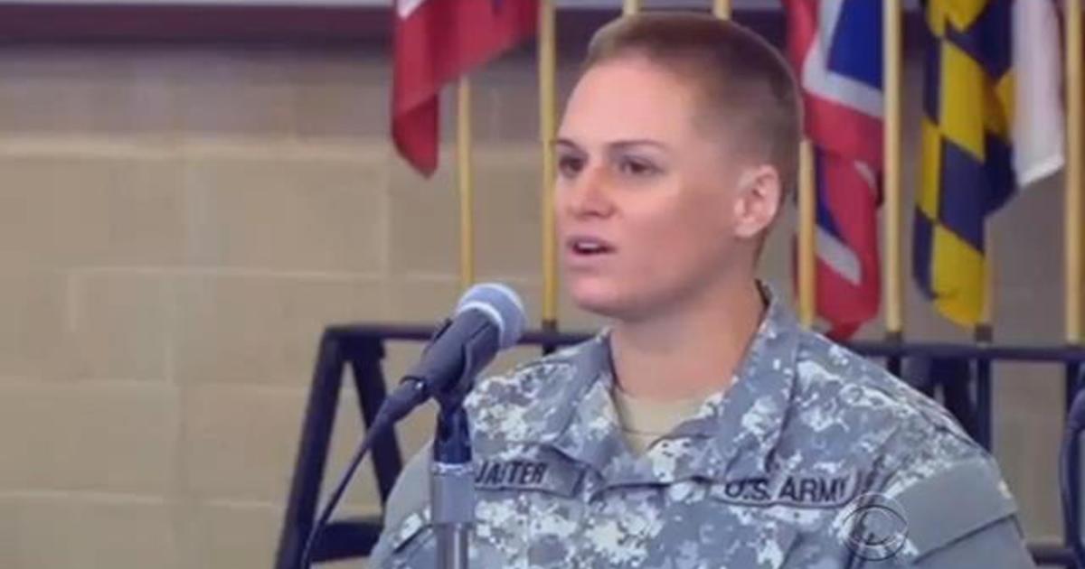 Third female soldier becomes Army Ranger - CBS News