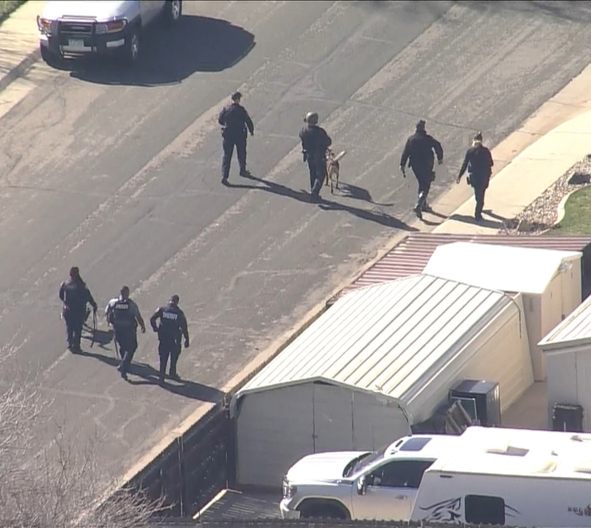 thornton police manhunt 